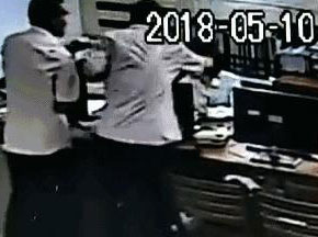 常德市康都物業(yè)服務(wù)有限公司,常德保安服務(wù)公司,保潔服務(wù),綠化服務(wù),搬運(yùn)服務(wù),墻外高空清洗服務(wù) 常德市康都物業(yè)服務(wù)有限公司,常德保安服務(wù)公司,保潔服務(wù),綠化服務(wù),搬運(yùn)服務(wù),墻外高空清洗服務(wù)